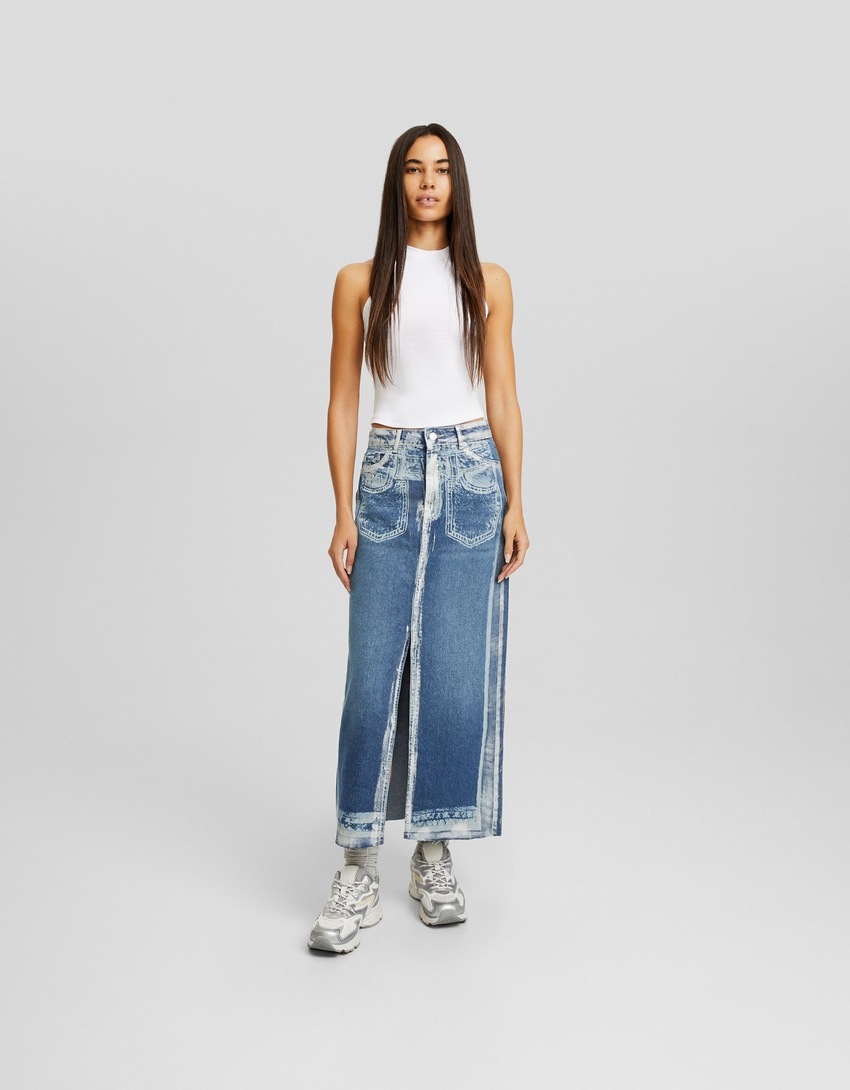 Saia midi jeans com estampa metálica