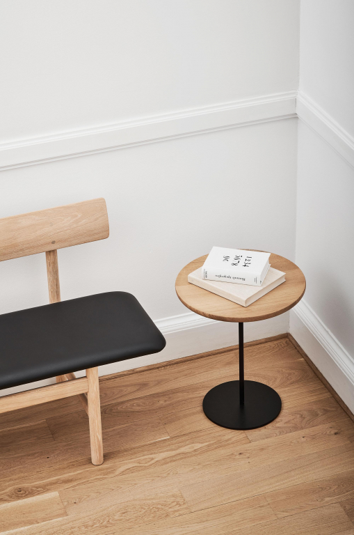 Fredericia Pal bijzettafel zwart onderstel 44 oak