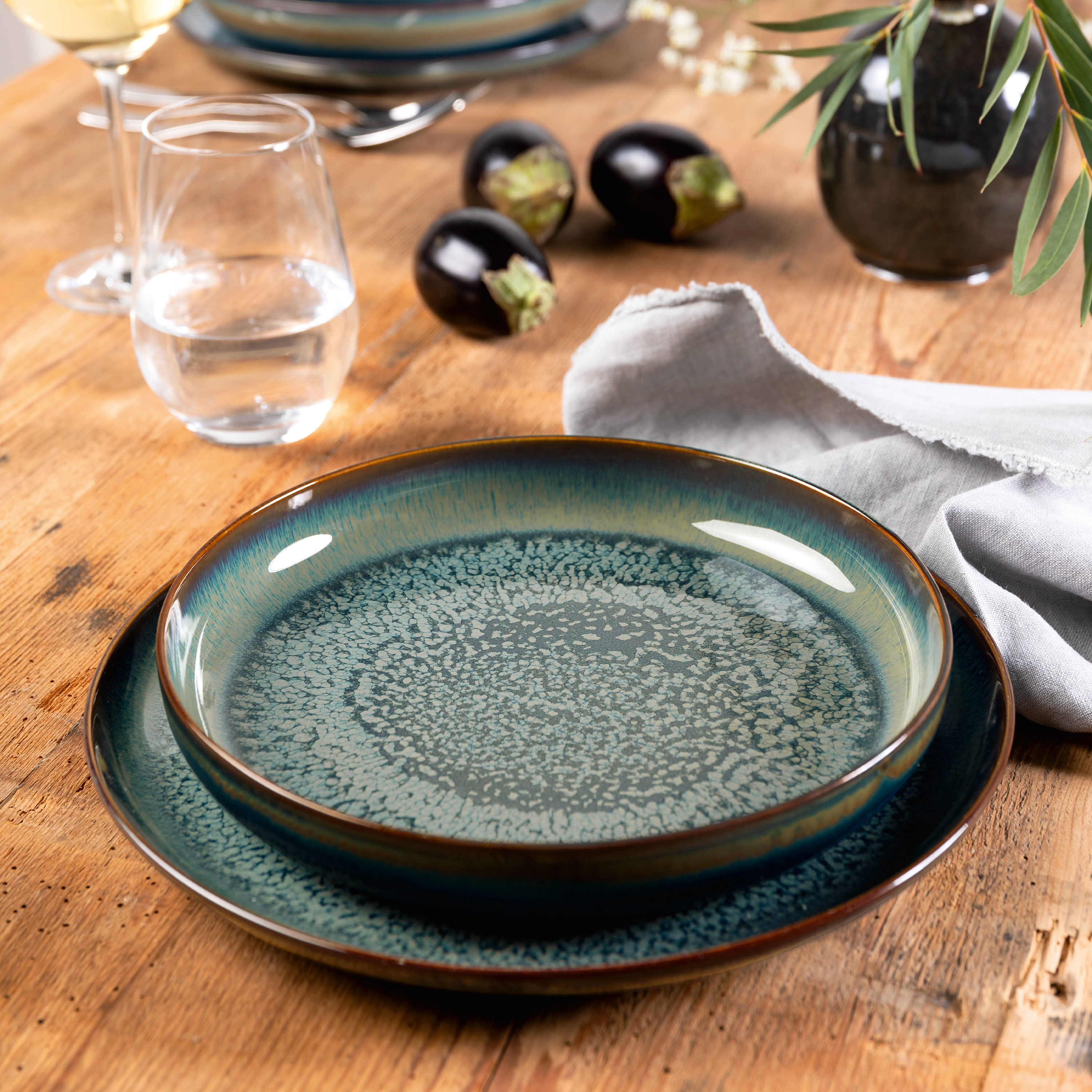 Crafted Dinnerware set Green, Premium Porcelain