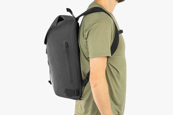 CITY BACKPACK Rucksack (20L)  grey  20 L