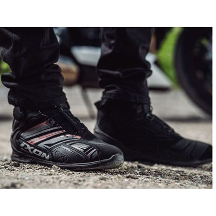 Baskets Ixon BULL 2 WATERPROOF ULTRA - Noir / Rouge