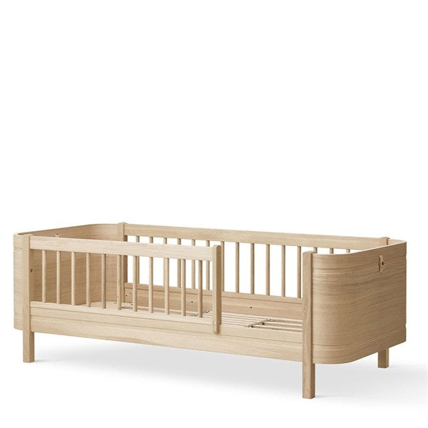 Køb Oliver Furniture Wood Mini+ Juniorseng Eg
