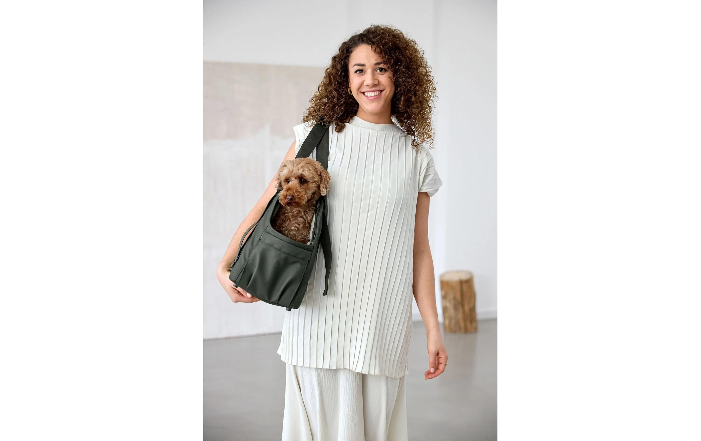 Hundetragetasche Weda Dark Olive<br>Nachhaltige Hundetasche und Matte in einem