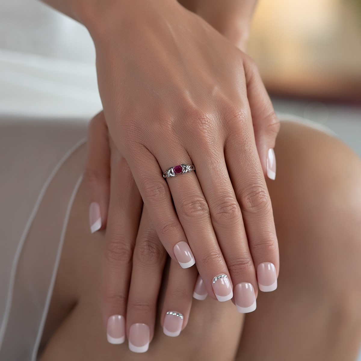 Bague rubis en argent 925 : un bijou précieux et unique | Aden Boutique