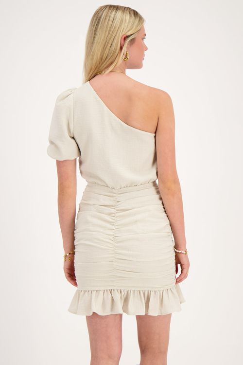 Beige linnen look one-shoulder jurk