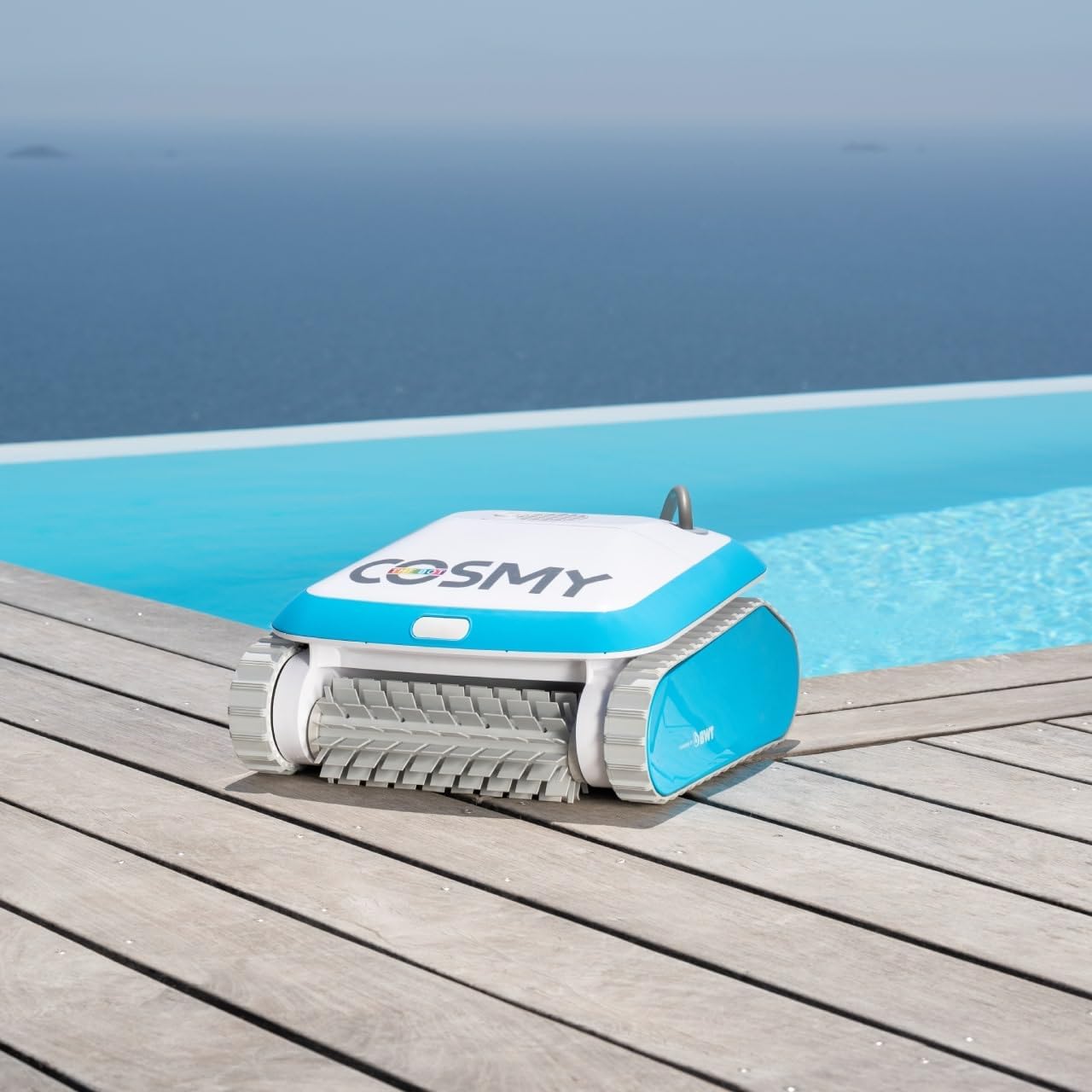 BWT Poolroboter Cosmy 150 | besonders Leicht & Kompakt | für Pools mit Einer Länge bis zu 10 m | Zuverlässige Reinigung von Boden, Wand & Wasserlinie | 16m Kabellänge | Poolsauger