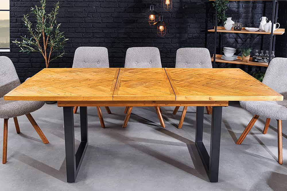 Ausziehbarer Esstisch MOSAIK 160-200cm braun Pinie recyceltes Massivholz Metall schwarz