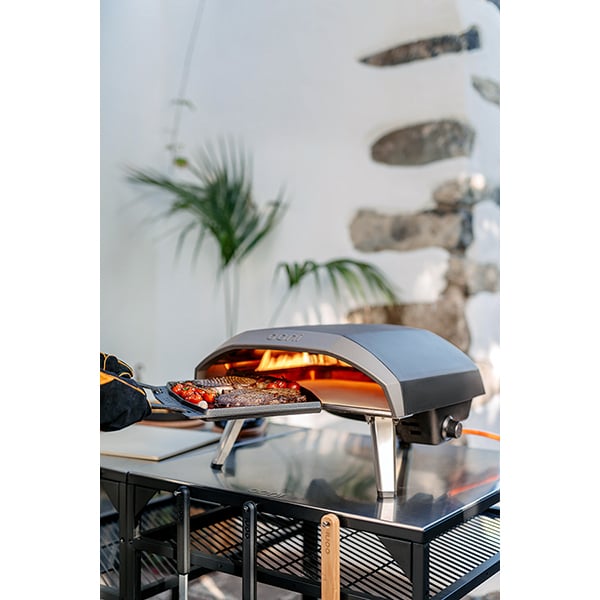 Lot Four à Pizza au gaz Koda 12 + pelle + housse Ooni