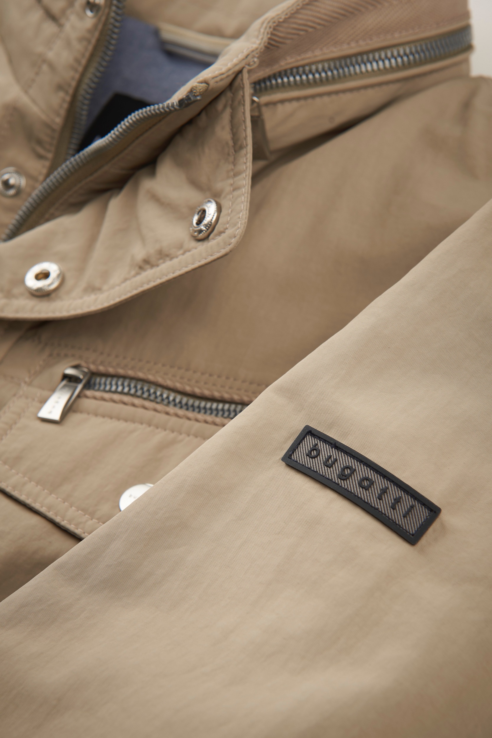 bugatti Langjacke mit Kapuze mit einrollbarer Kapuze