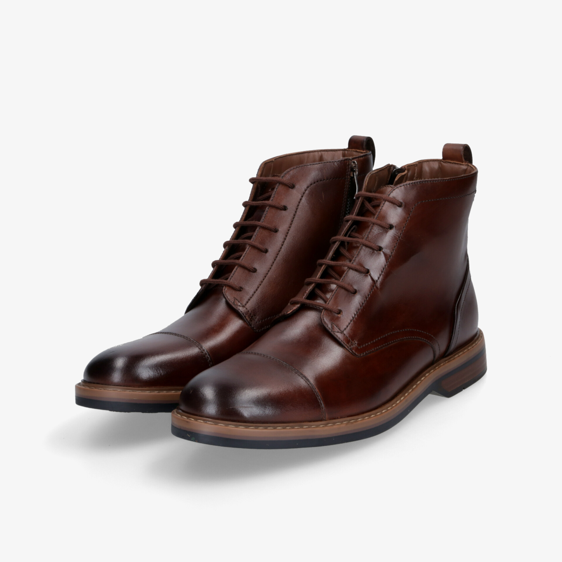 Clarks Aldwin Cap Mid Tan Lea Unisex Schnürer cognac