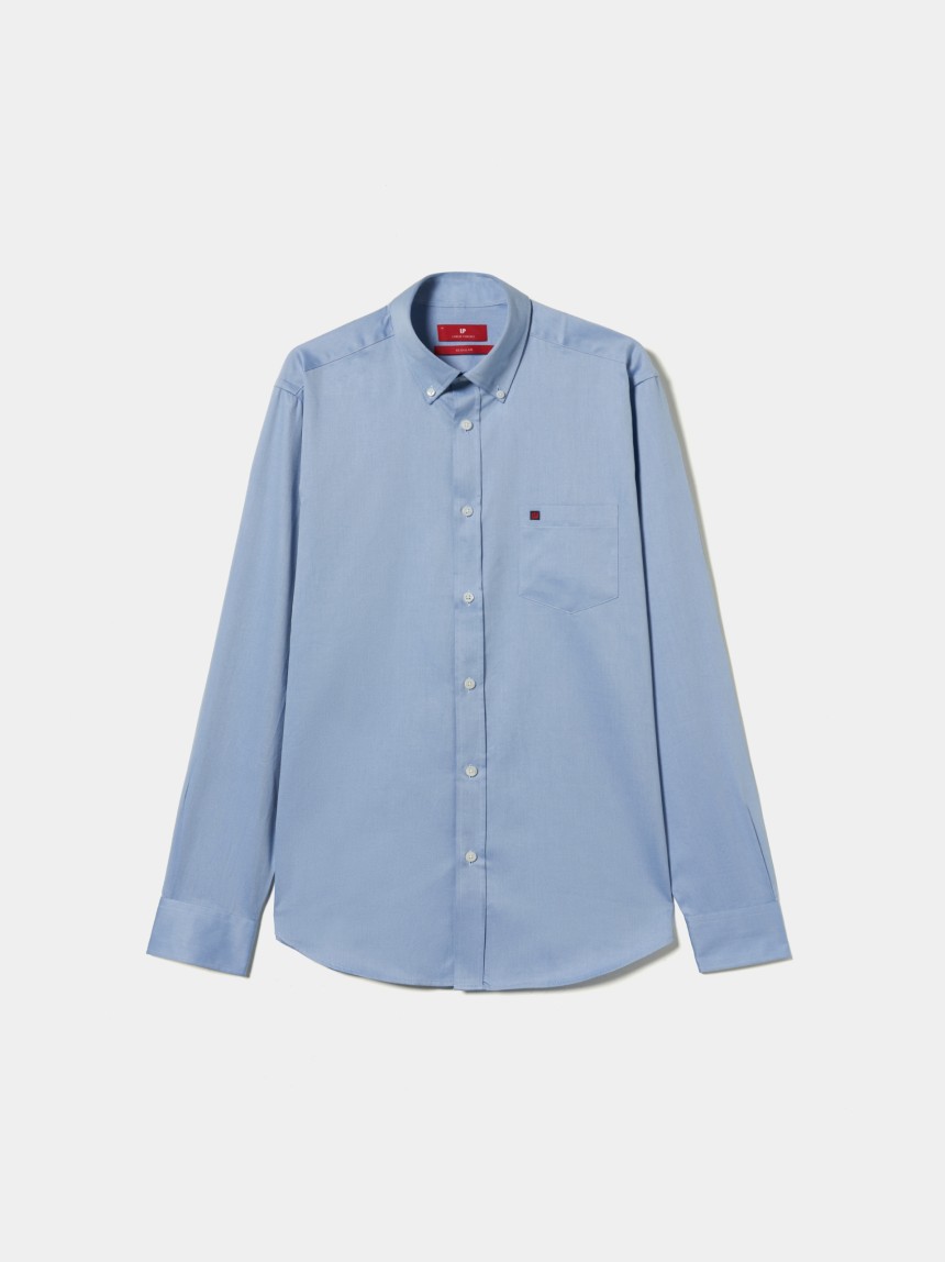 Camisa regular fit de algodão em cor lisa