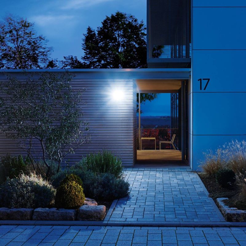 Steinel - LED Schijnwerper - Zwart - Bewegingssensor - Waterdicht IP44