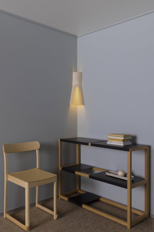 Secto Design Secto Small 4237 wandlamp hoek walnoot