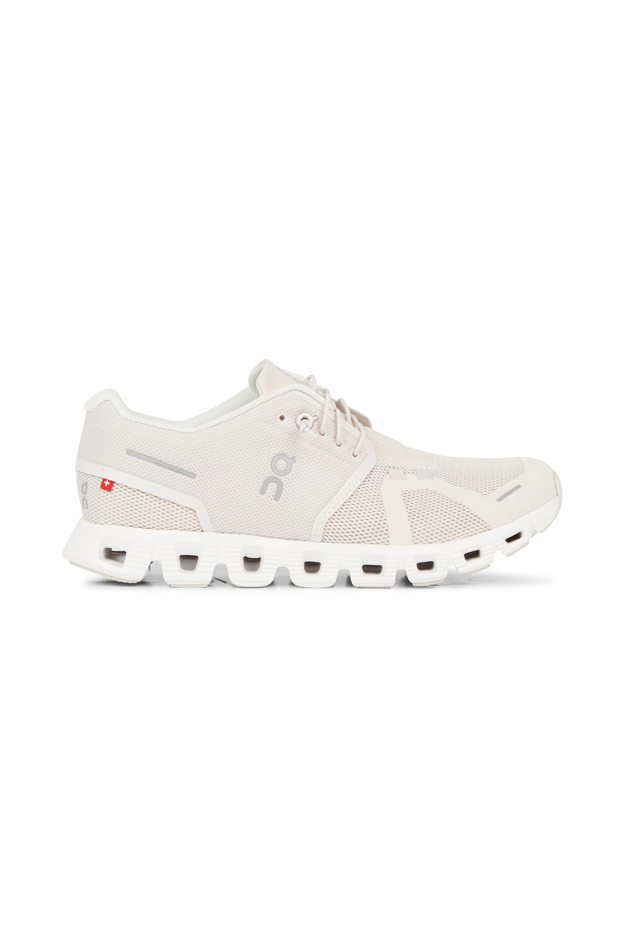 ON Baskets CLOUD 5 M Beige