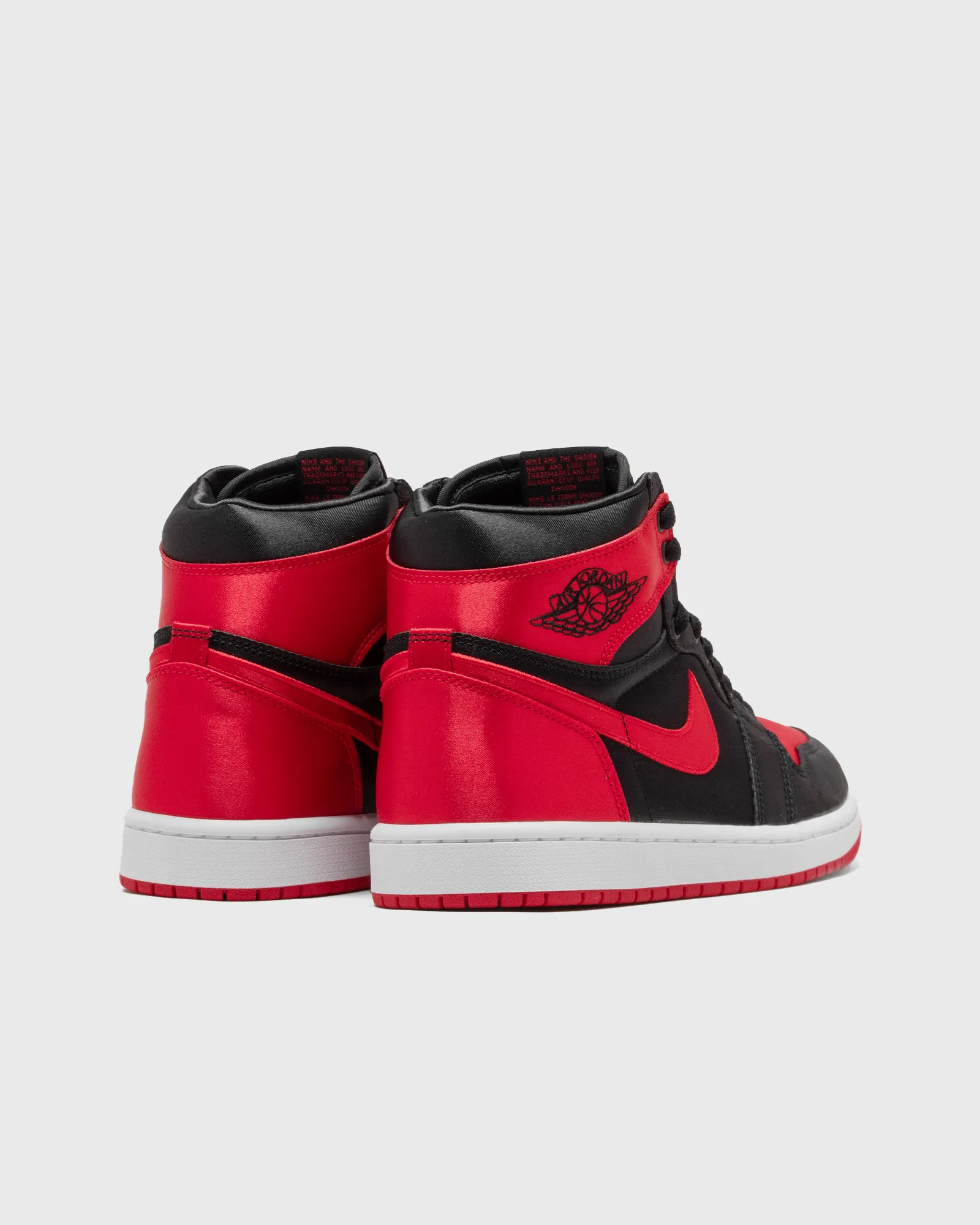 Jordan WMNS AIR JORDAN 1 RETRO HI OG 'Satin Bred'
