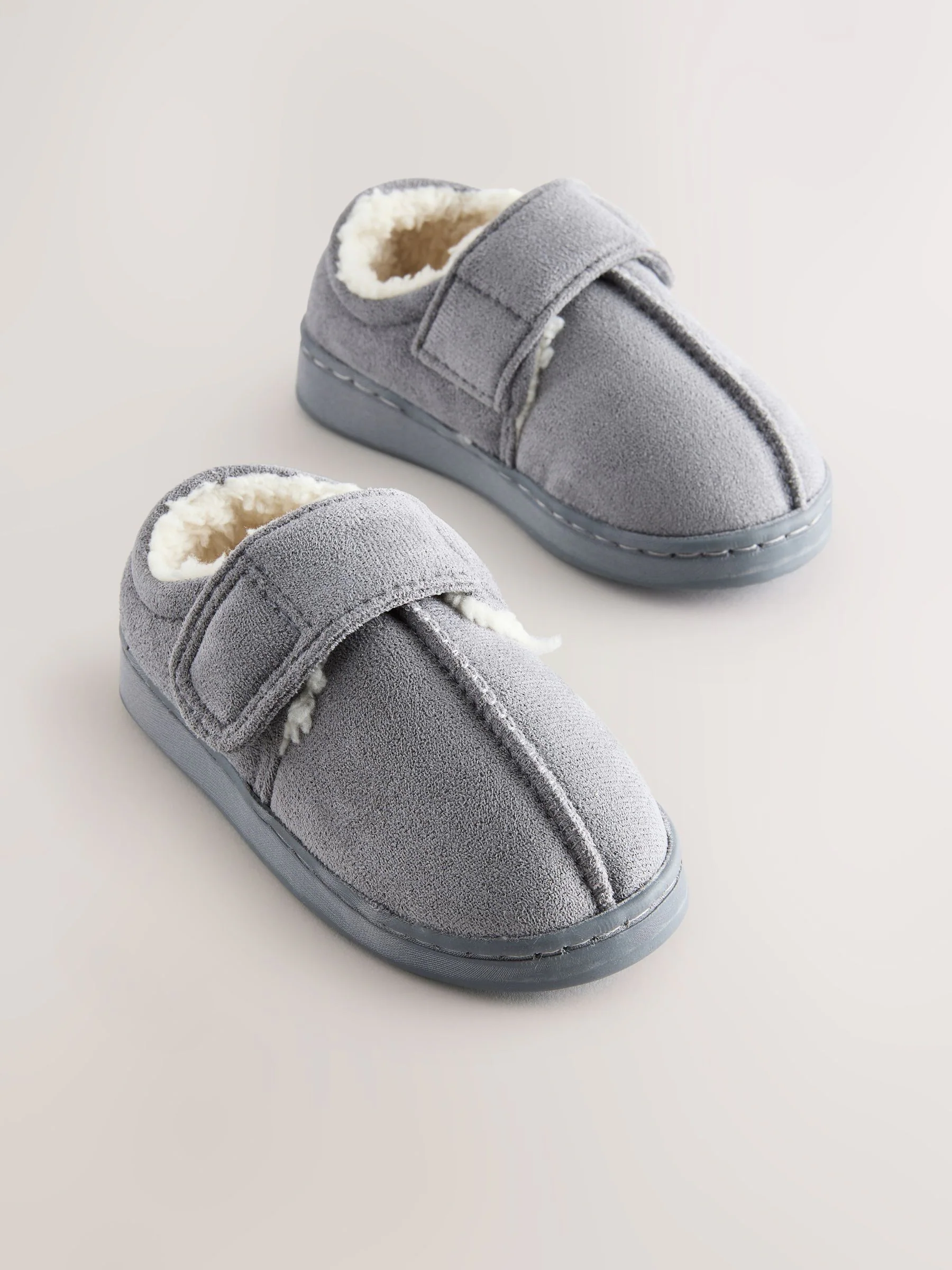 Grijs - Warm gevoerde pantoffels met kuipzool