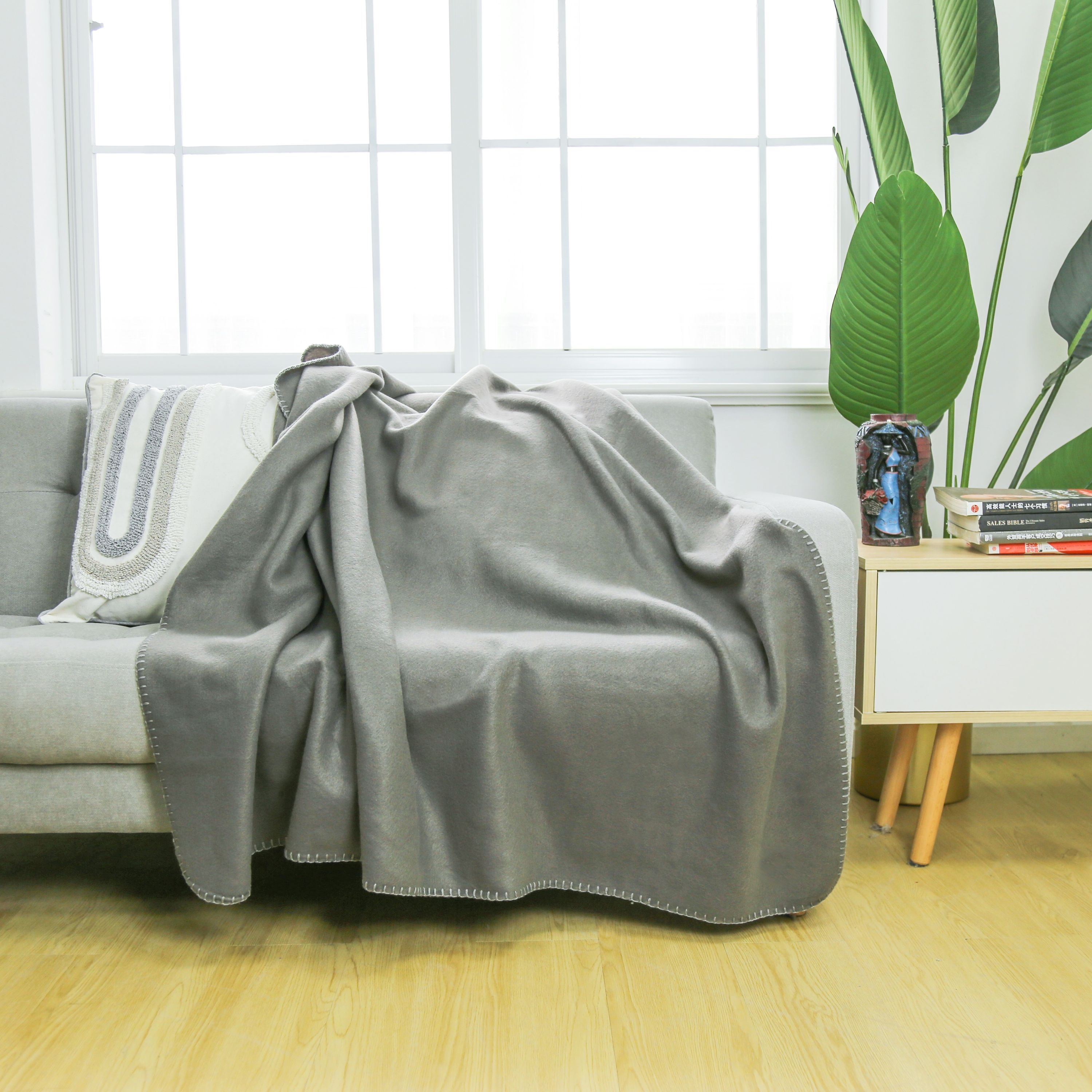 Kuscheldecke Fleece 130 x 170 cm anthrazit