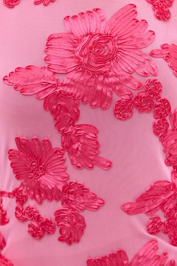 BLOSSOMING ROMANCE