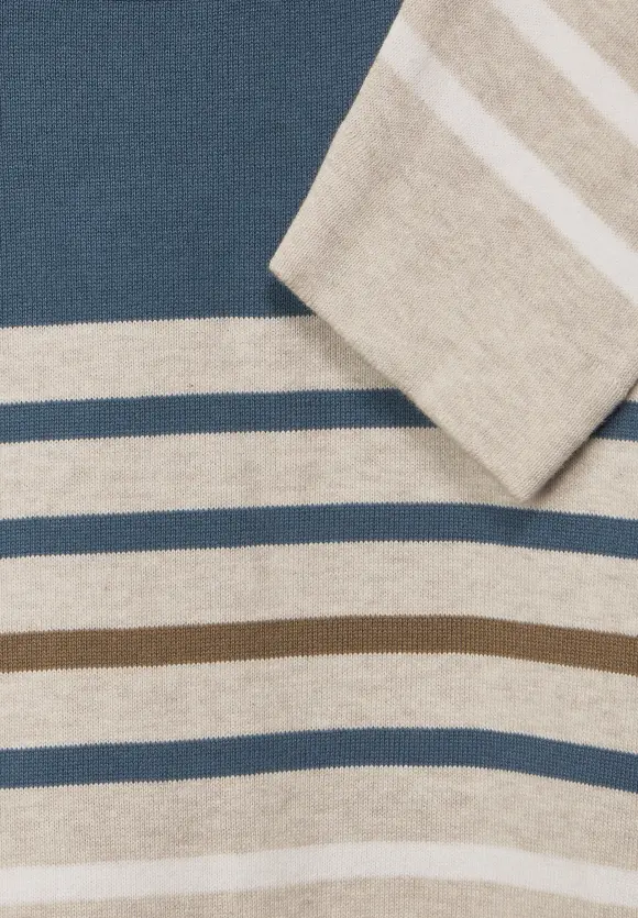 Gestreifter Strickpullover - oat beige