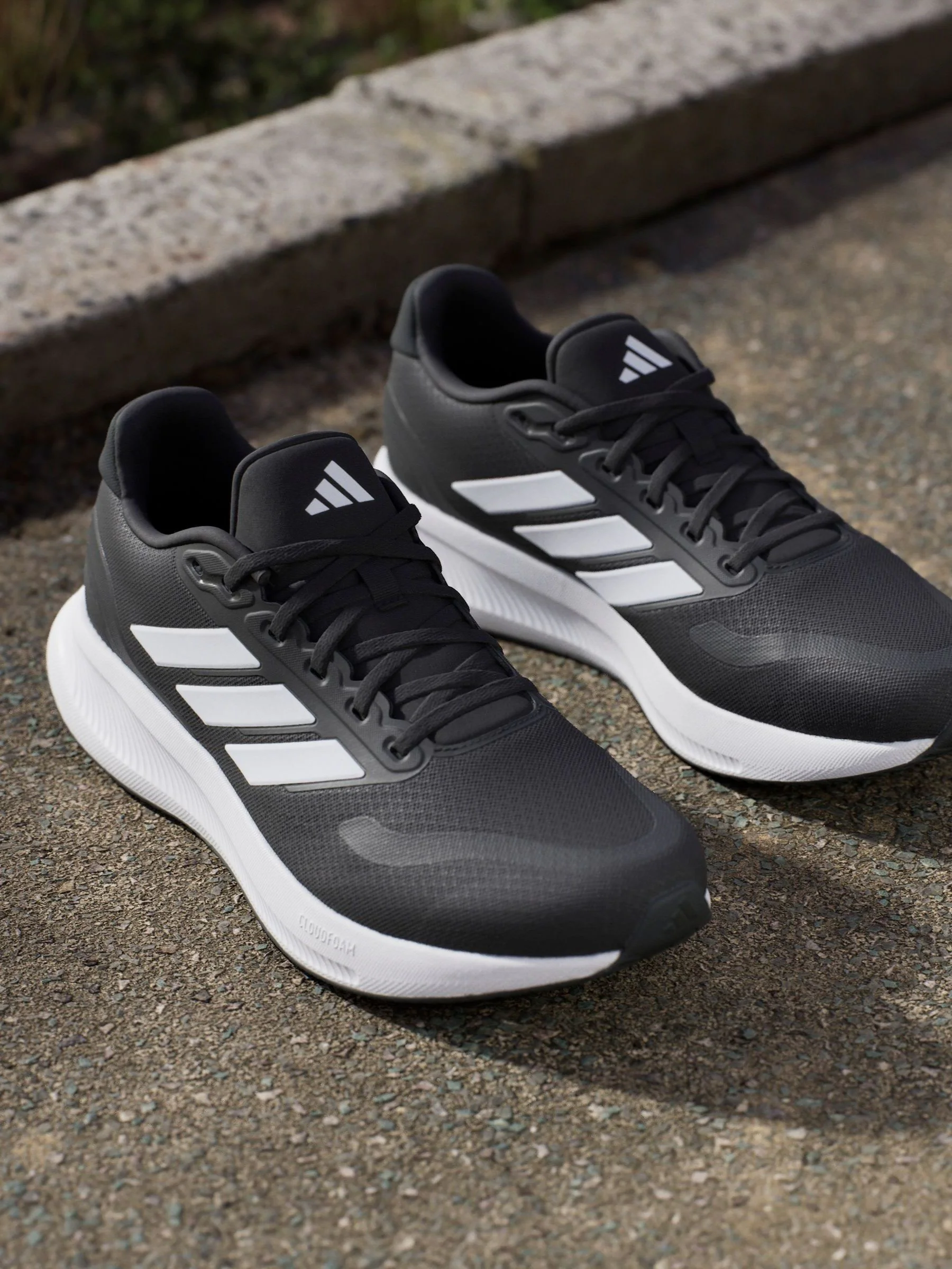 Zwart/wit - adidas Runfalcon 5 Running Trainers