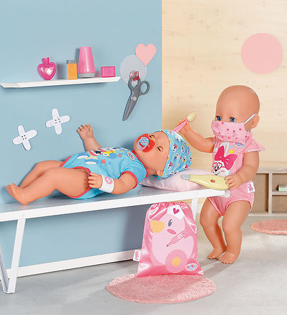 BABY born Doktor S?t