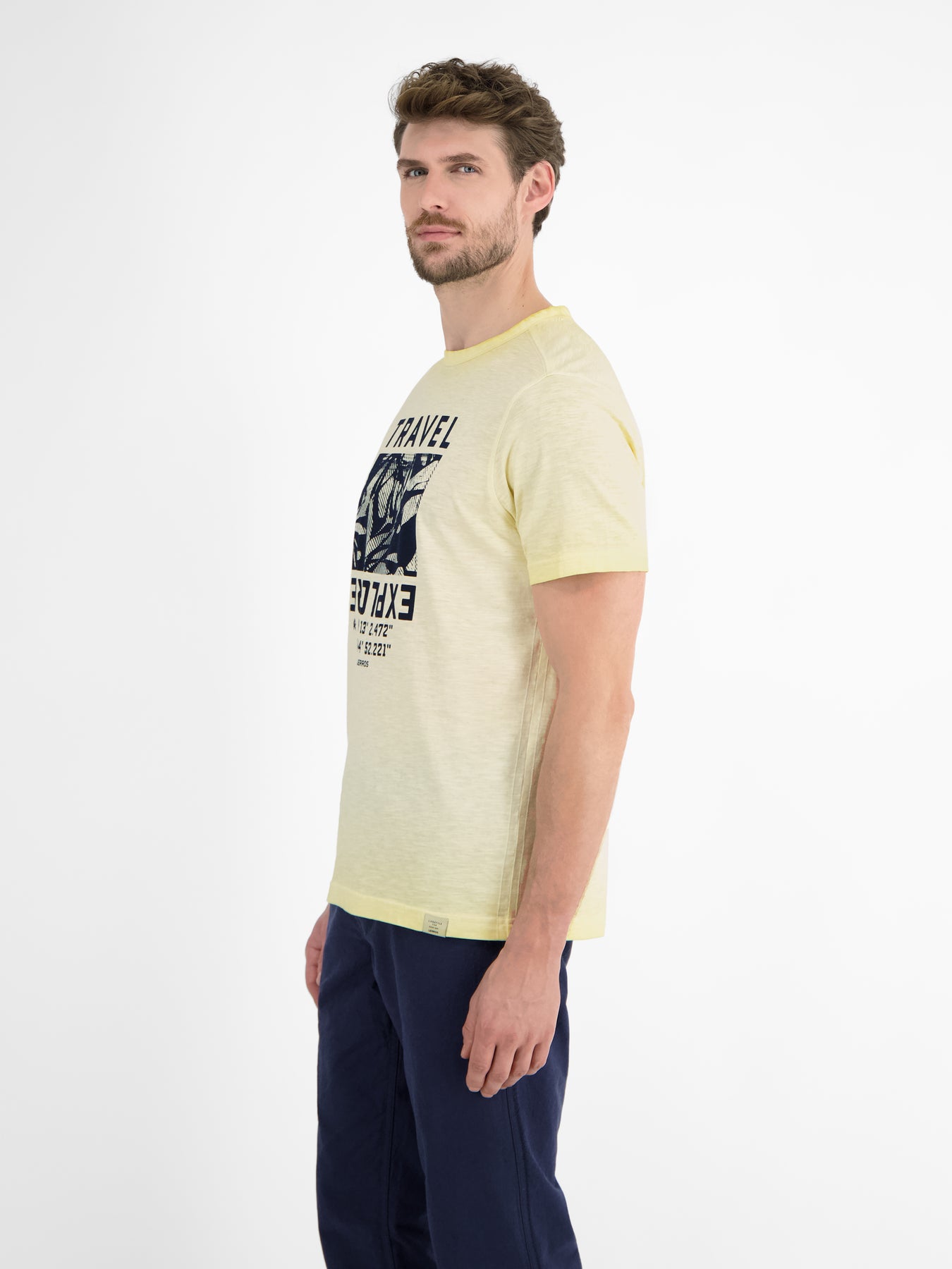 Modisches Herren T-Shirt mit Brustprint