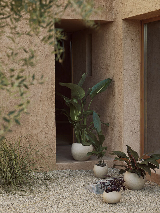 Audo Copenhagen Plantas Planter, H 26, Ivory