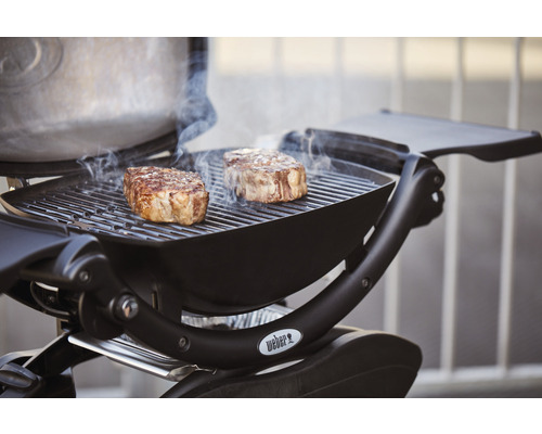 Weber Q 1200 Zwarte gasbarbecue, 1 roestvrijstalen brander 2,49 kW, grilloppervlak 43 x 32 cm, grillrooster van gietijzer, deksel en behuizing van gegoten aluminium, inclusief geïntegreerde thermometer, elektronische ontsteking, twee uitklapbare zijt