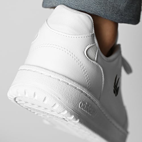 Baskets NY 90 HQ5841 Footwear White Core Black