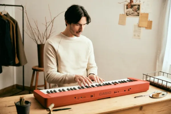 Casio CT-S1, Digital synthesizer, Rød, Vekselstrøm, Batteri, AA, 4,5 kg