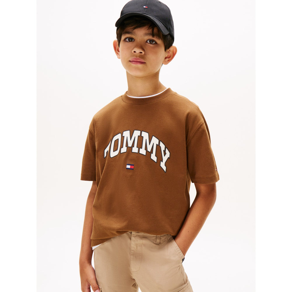 Køb Tommy Hilfiger Pecan Nut Varsity Raised Print Tee Ss