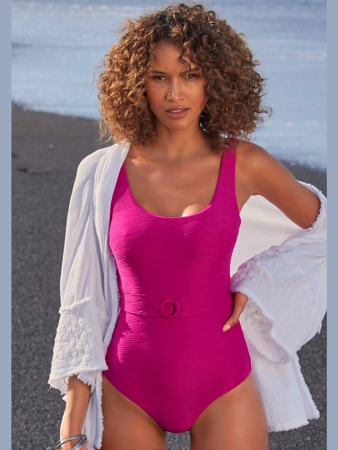 Maillot de bain matière structurée aux couleurs tendances