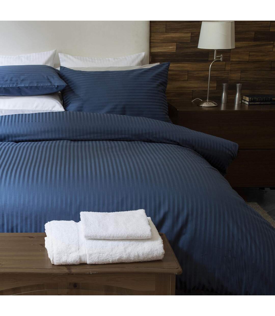 Belledorm - Housse de couette SATIN STRIPE (Bleu marine) - UTBM194