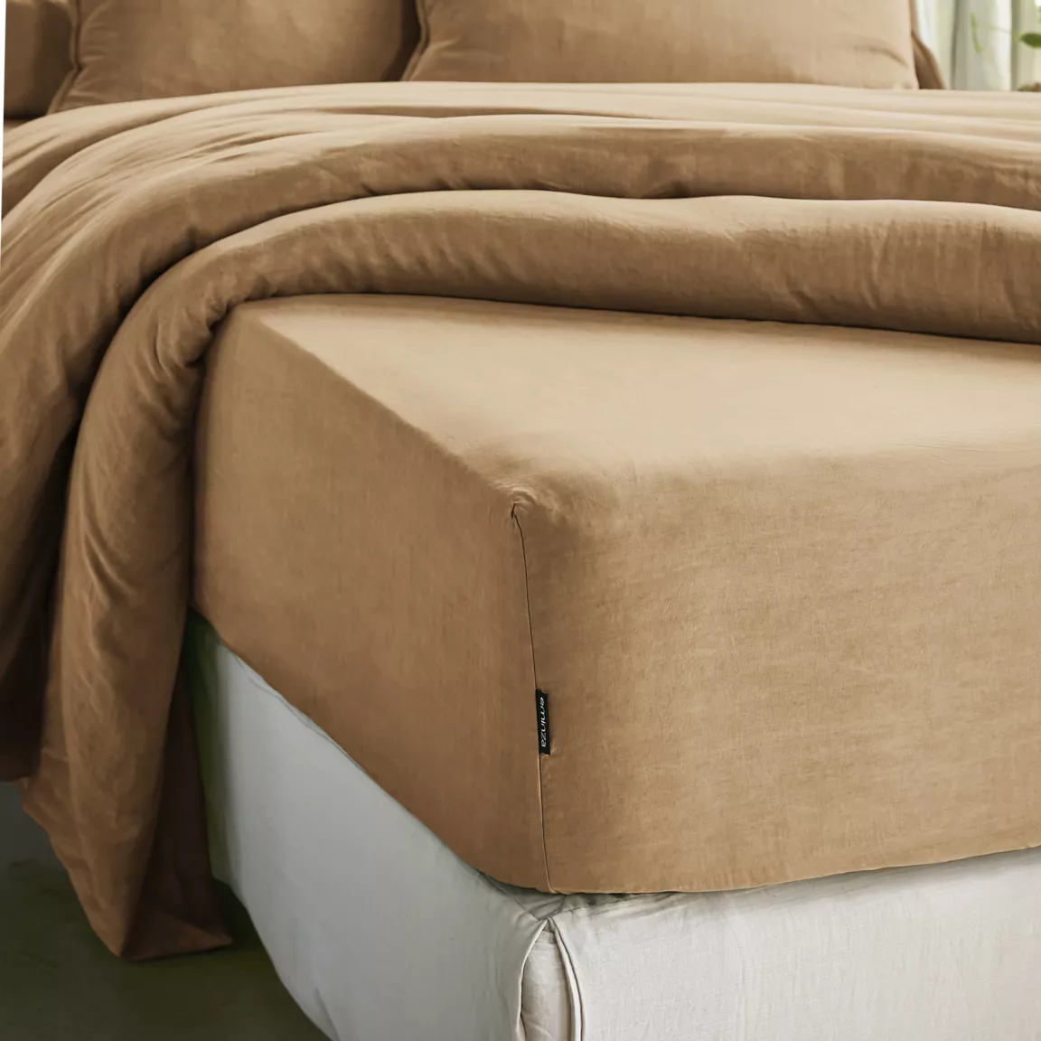Drap housse lyocell Tencel™ lavé (140 x 190 cm) Olivia Camel