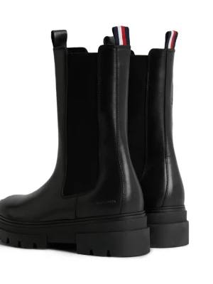 Botas Chelsea de couro com travas