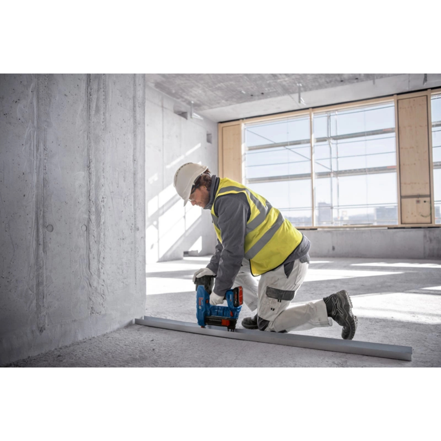 Bosch GNB 18V-38 18V accu Betontacker body in L-Boxx