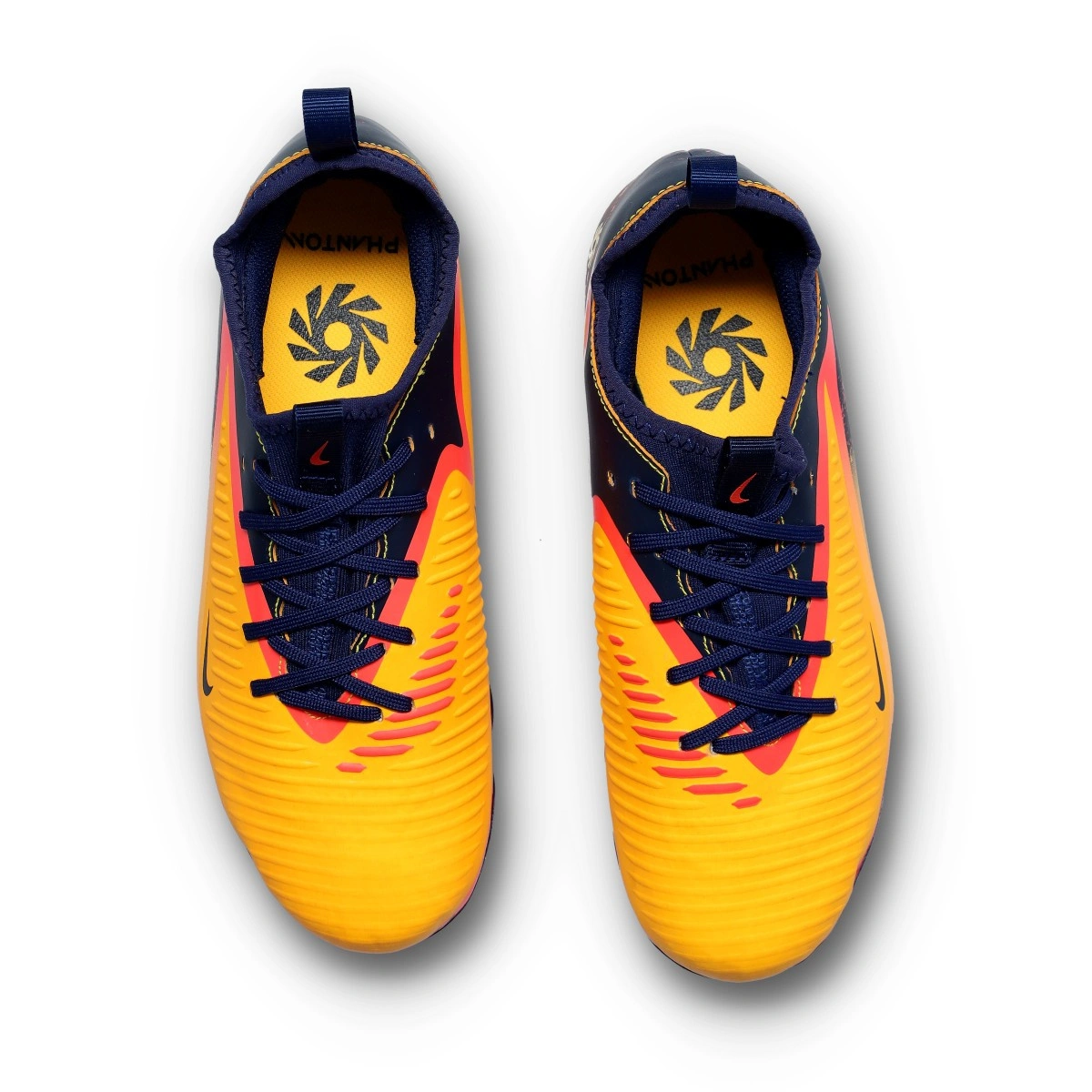 Chuteira Nike Phantom 6 Low Academy FG/MG EH Criança
