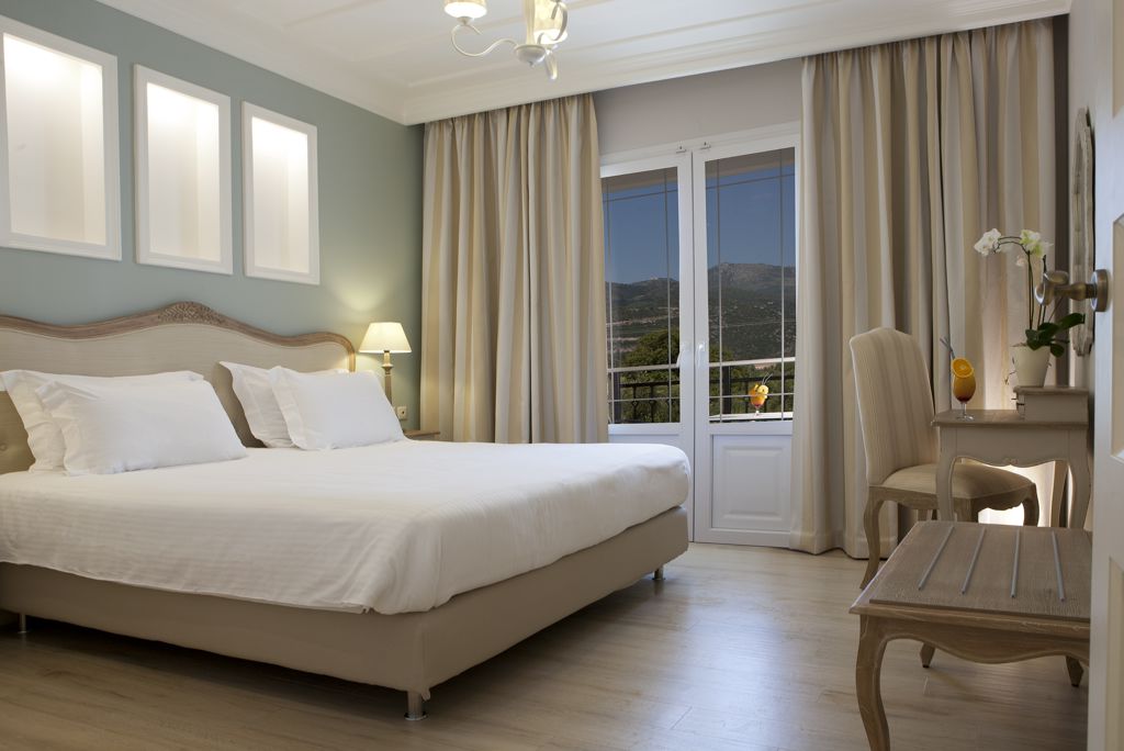 Fly & Go Royal Nidri Logies - Hotel