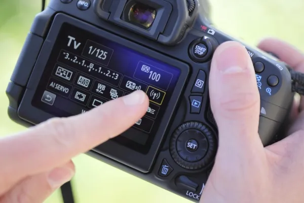 Canon EOS 70D - Digitalkamera - SLR - 20.2 MP - APS-C - 1080p - 3x optisk zoom EF-S 18-55 mm IS STM objektiv - Wireless LAN