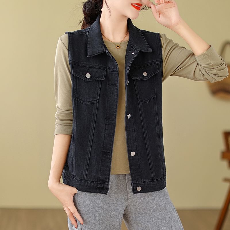 Frigga - Gewassen denim vest met knoopjes