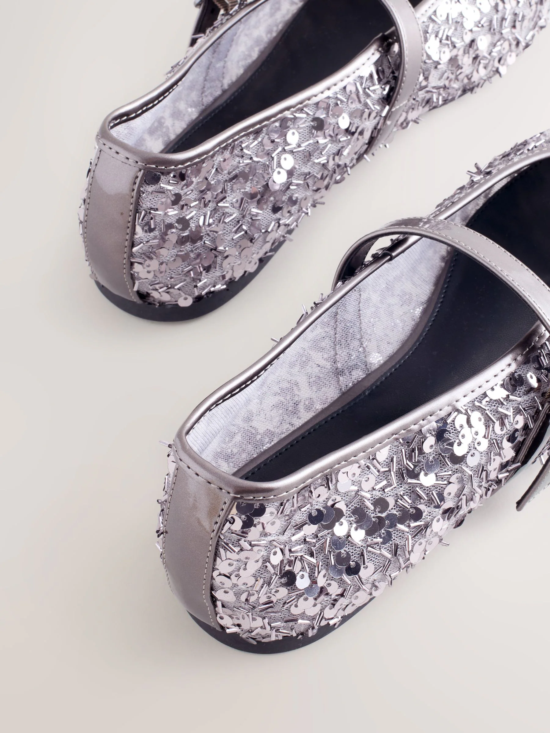 Tinkleurig met lovertjes - Forever Comfort® Embellished Sequin Mary Jane Shoes