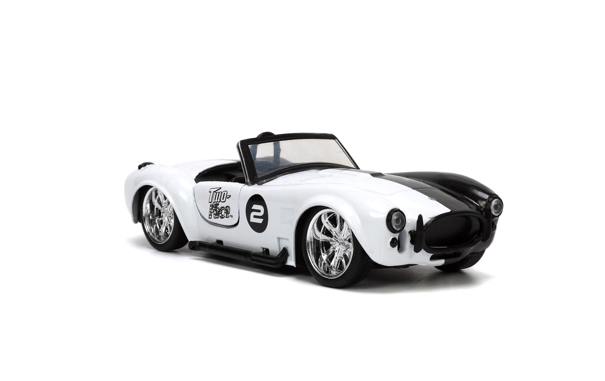 Shelby Cobra 427 «Two Face» 1:321965 Shelby Cobra 427 Modell mit Two Face Figur