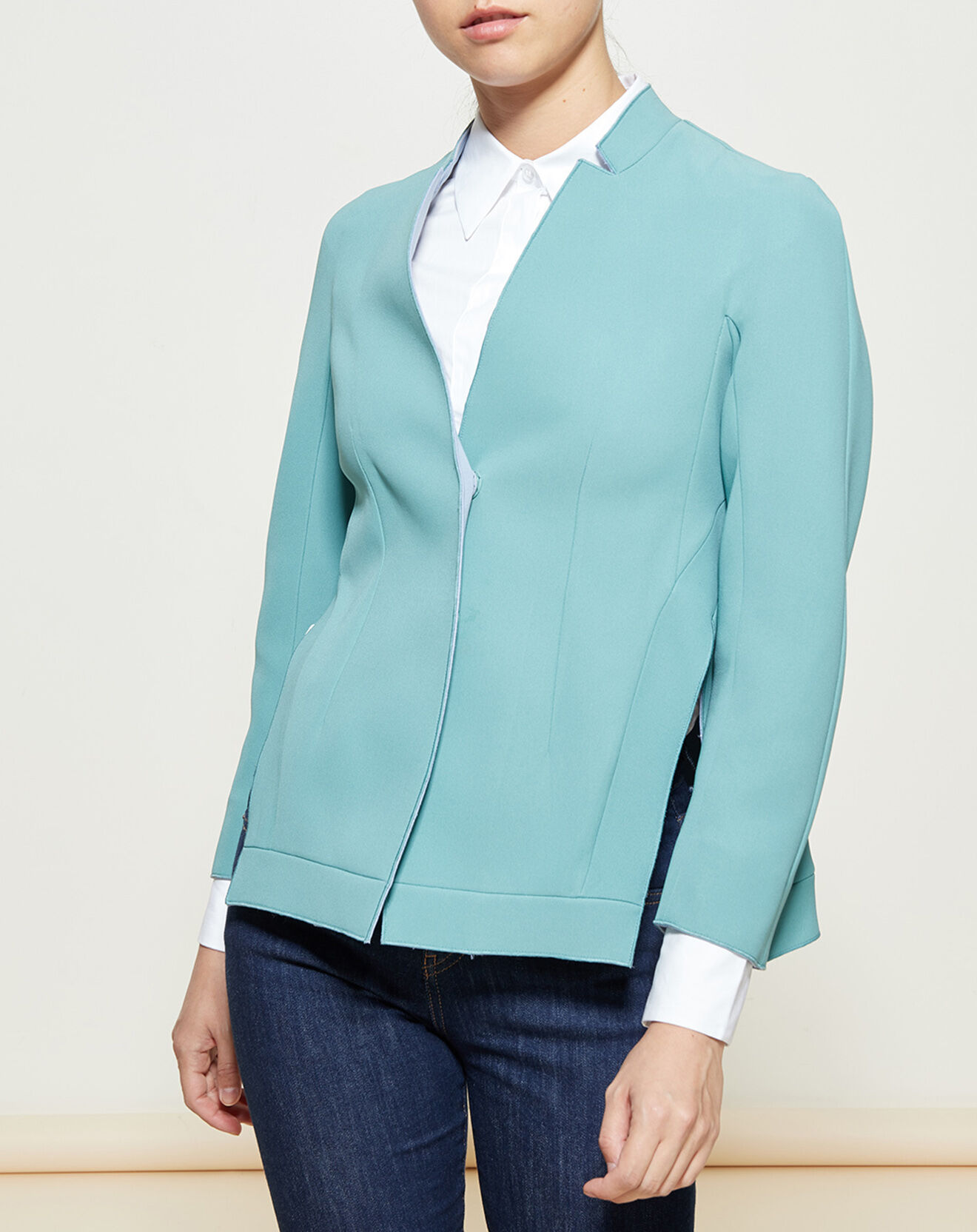 Giorgio Armani Veste courte 100% Soie avec fente verte