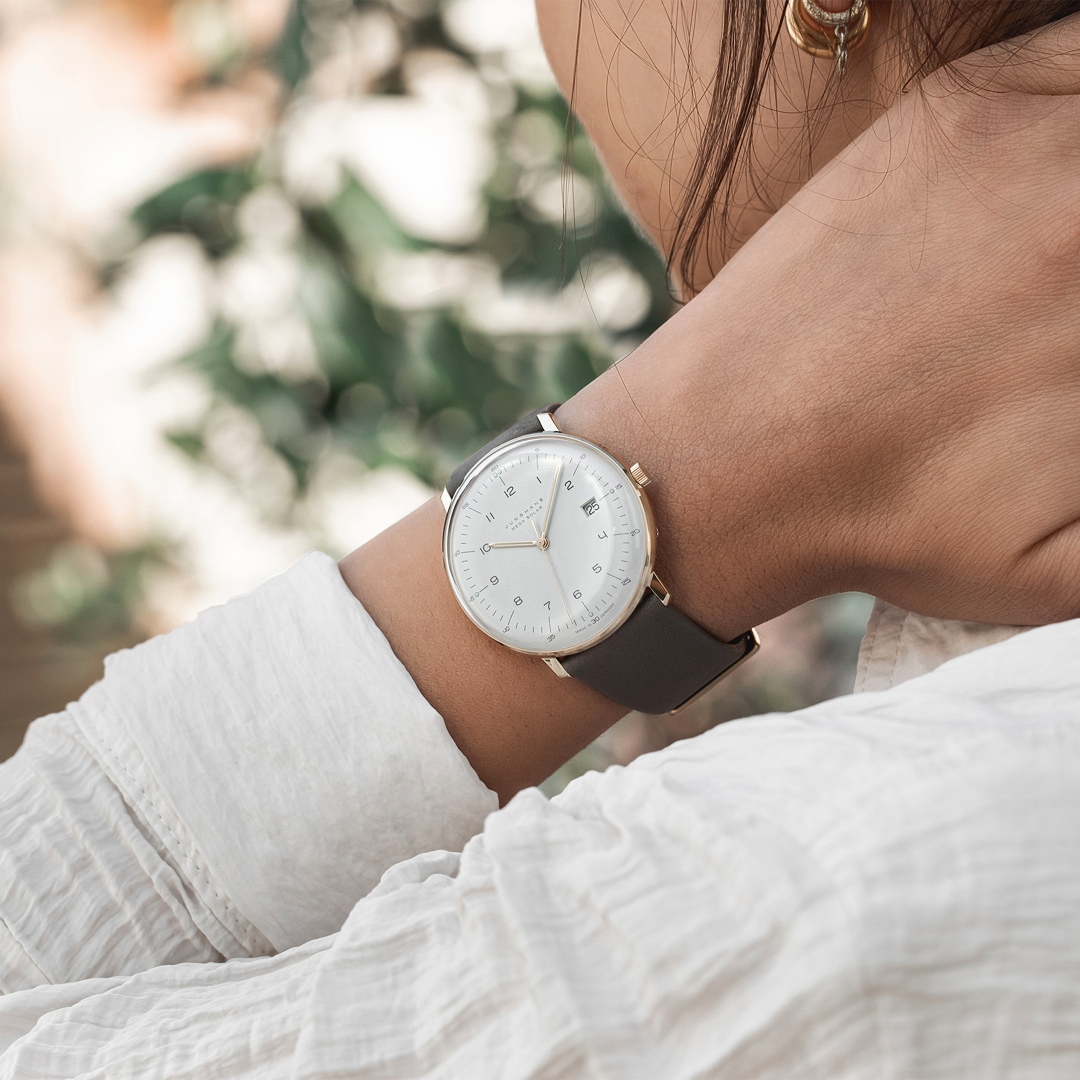 Junghans max bill Mega Solar Saphir