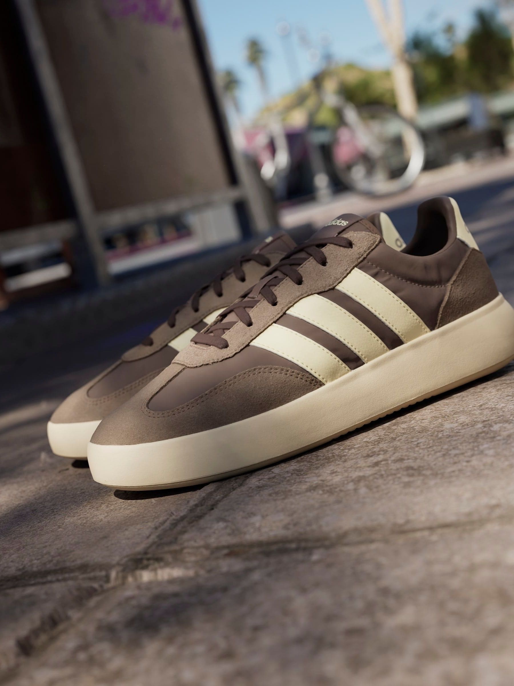 Bruin - adidas Barreda Decode sneakers
