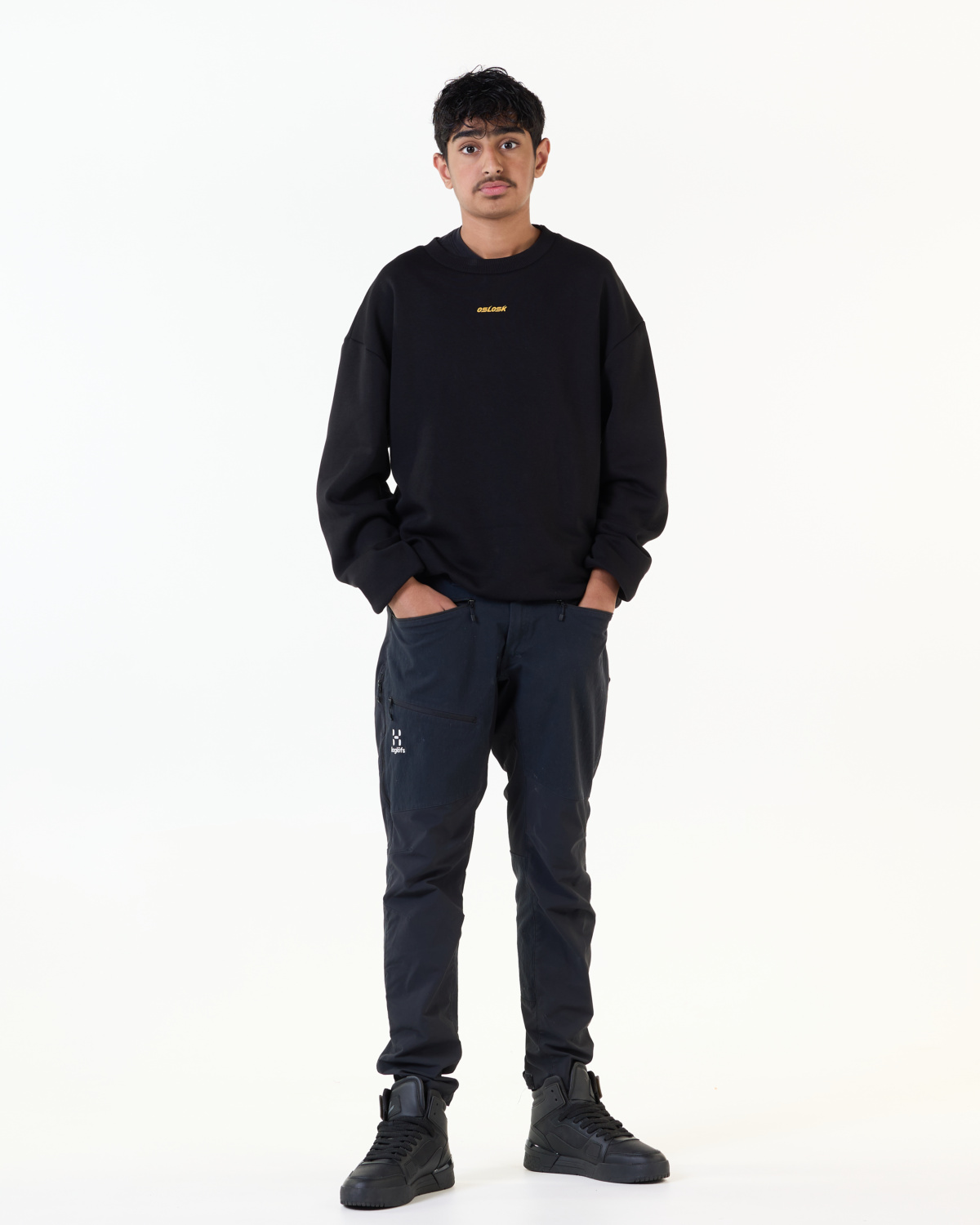 Oslosk Crew Neck M Black