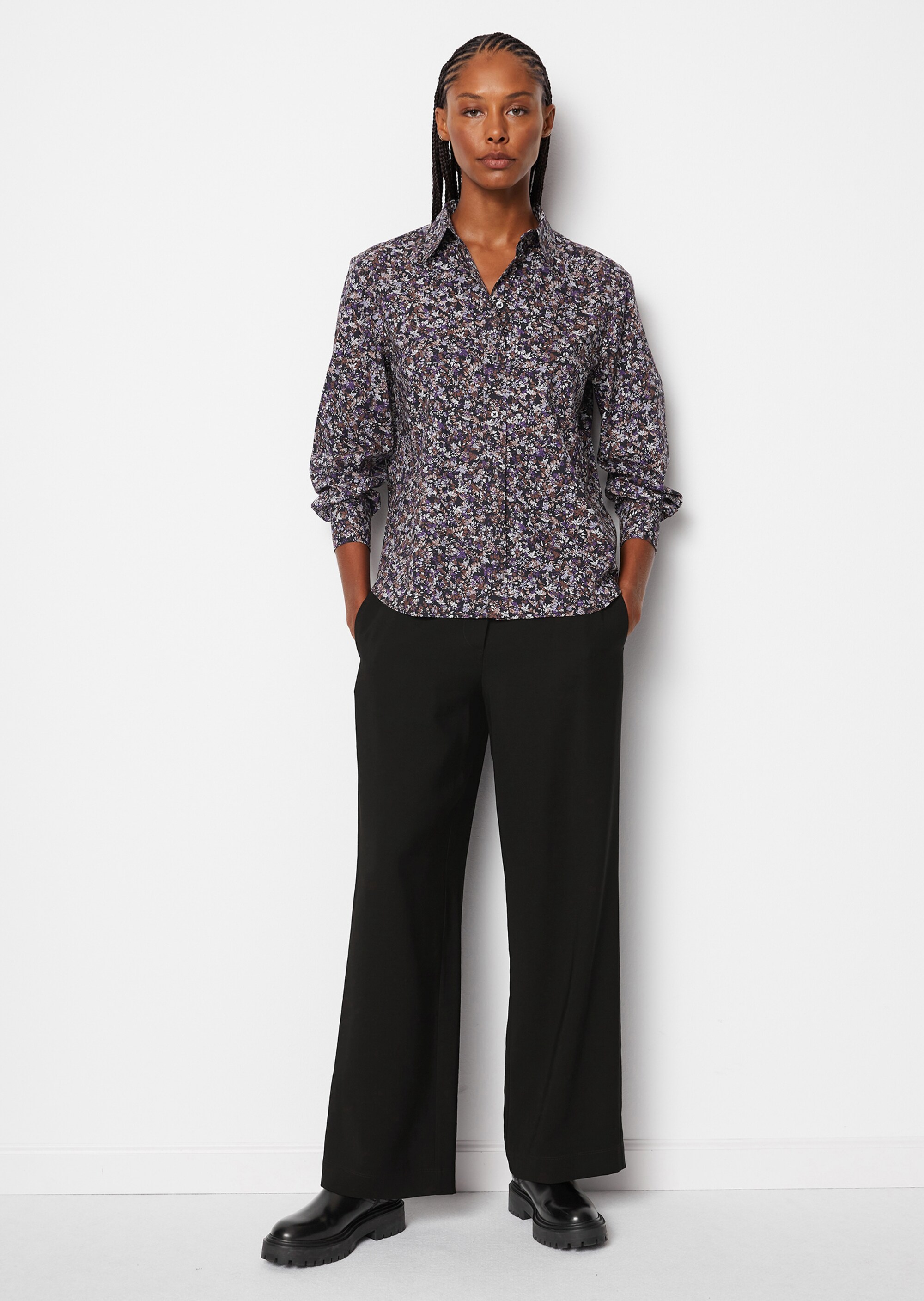 Ausgestellte Bluse mit Allover-Print aus Papertouch-Popeline