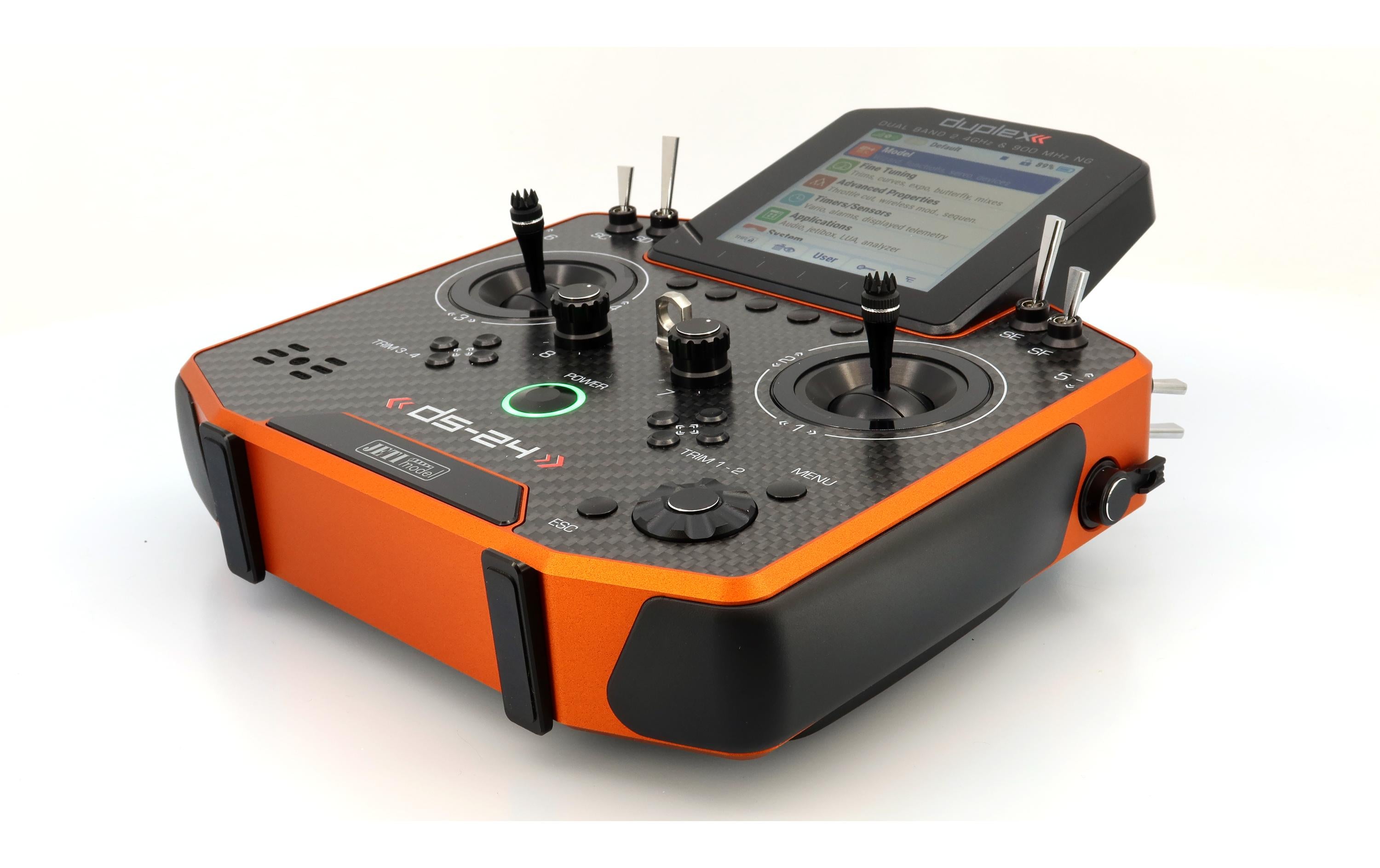 Fernsteuerung DS-24II Carbon Line Orange 24 Kanal, Duplex EX<br>Professioneller 24-Kanal-Sender mit Geber auf Rückseite und Carbon-Frontplatte