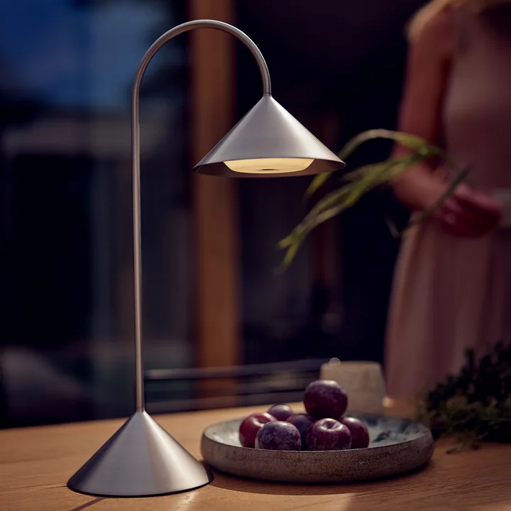 Frandsen - Grasp LED Akku-Stehleuchte, H 47 cm, beetroot matt