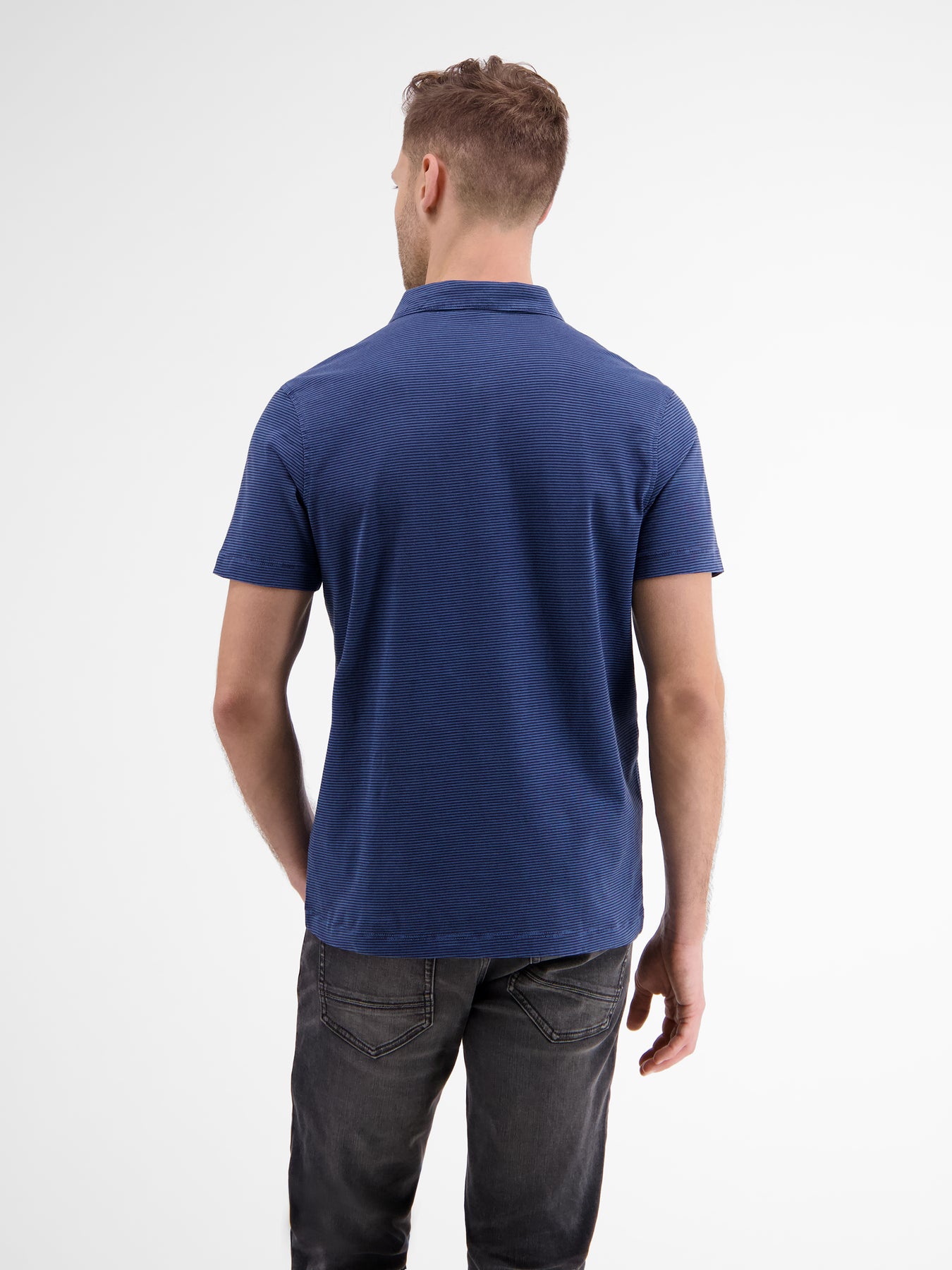 Poloshirt in Finelineroptik